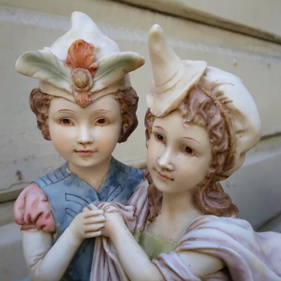 Vintage Heavy Duty Poly Resin Victorian Courting/Dancing Young Romantic Couple - Picture 8 of 10